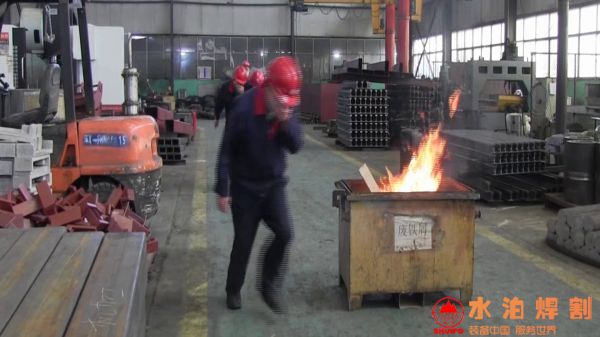 火警警鈴發出，拉響滅火救援演練序幕